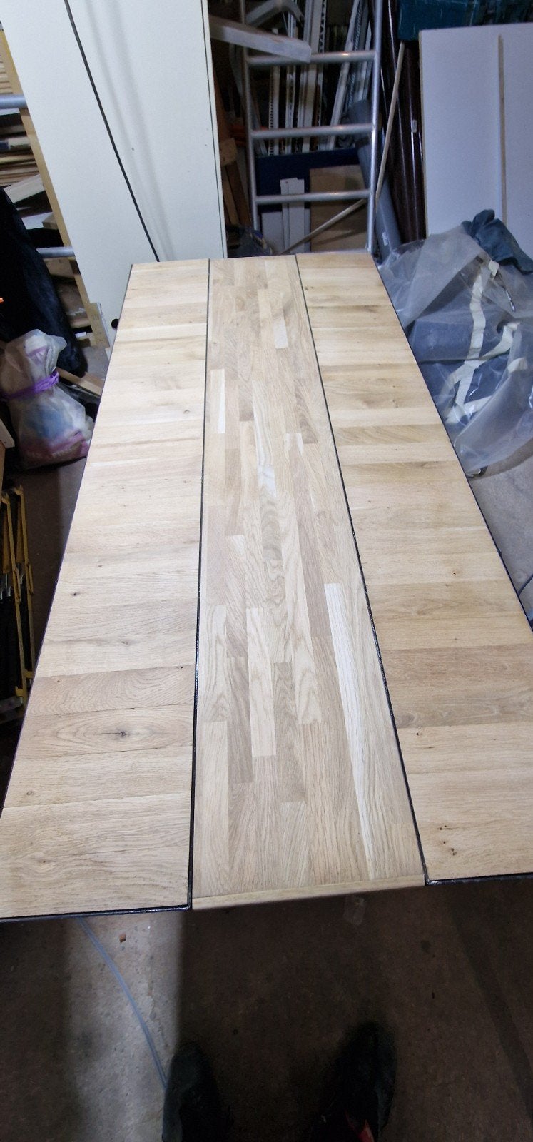 Robuuste eettafel met eikenhouten blad.lad en metalen onders, Ophalen, Industrieel, Modern, 50 tot 100 cm, Zo goed als nieuw