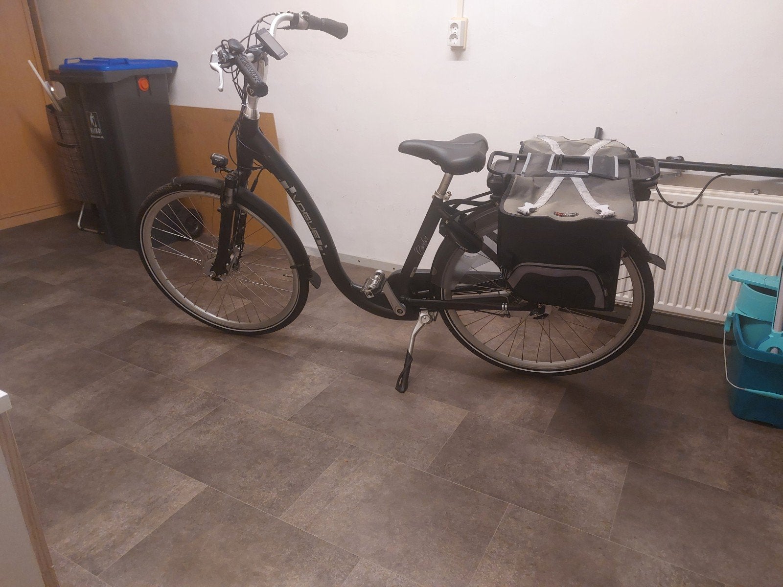 Vogue Mestengo E-bike - Zo goed als nieuw, Fietsen en Brommers, Fietsen | Dames | Damesfietsen, 53 tot 56 cm, Velgrem, Versnellingen