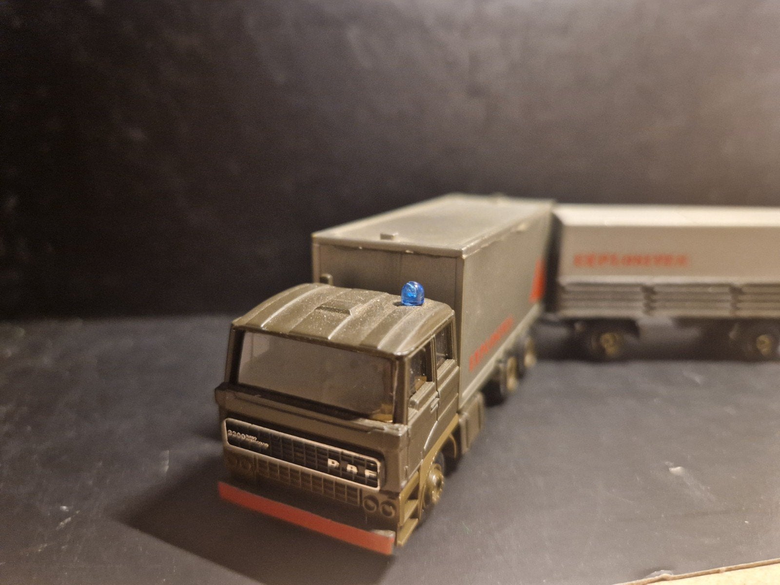 EFSI DAF Explosives Vrachtwagen met Aanhanger - Modelauto, Hobby en Vrije tijd, Modelauto's | 1:87, Ophalen of Verzenden, Gebruikt
