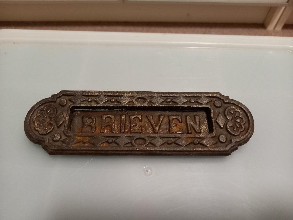 Brocante Antieke Gietijzeren Brievenbusklep / Brievenbus, Antiek en Kunst, Ophalen of Verzenden