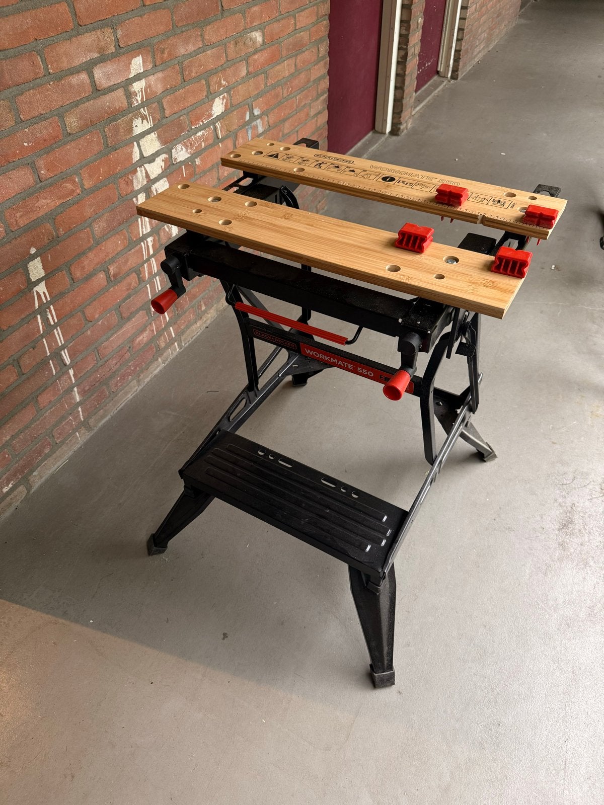 Black+Decker Workmate WM550 Werkbank, Ophalen, Zo goed als nieuw, 70 tot 120 cm, Bankschroef