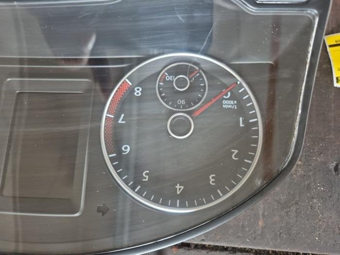 Kilometerteller KM van een Volkswagen Golf Plus, Gebruikt, -, Volkswagen, -