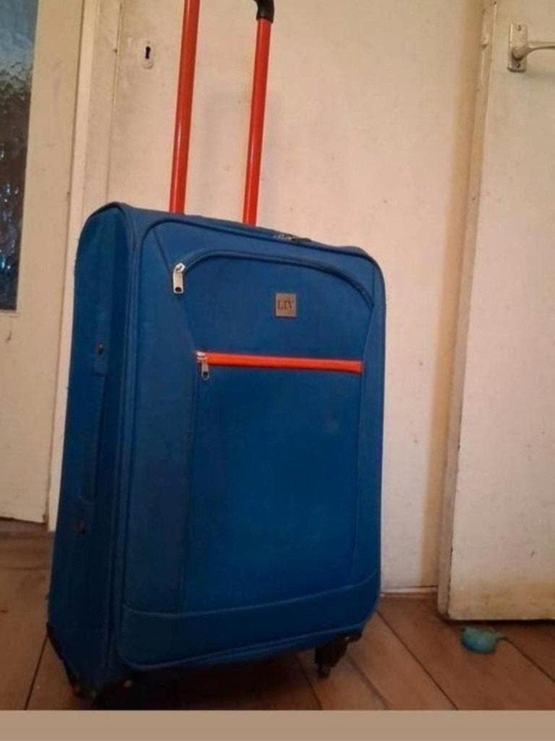 Te koop, Ltv merk koffer/Baggege met 4stevig wielen., Ophalen