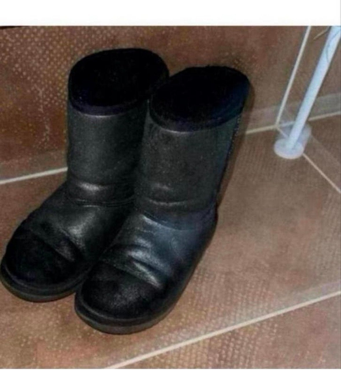 UGG Laarzen Maat 38 Zwart met Zilveren Glitter, Ophalen of Verzenden, Gedragen, Zwart, Lage of Enkellaarzen