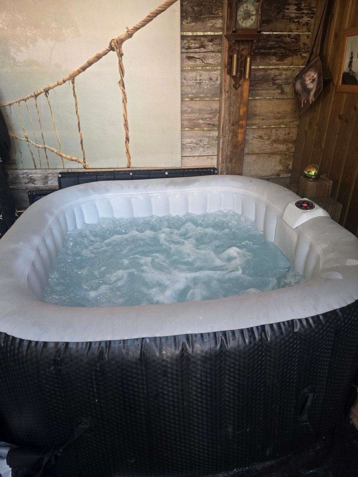 Opblaasbare jacuzzi met bubbels en verwarming, Tuin en Terras, Bubbelbaden en Hottubs, Ophalen of Verzenden, Zo goed als nieuw