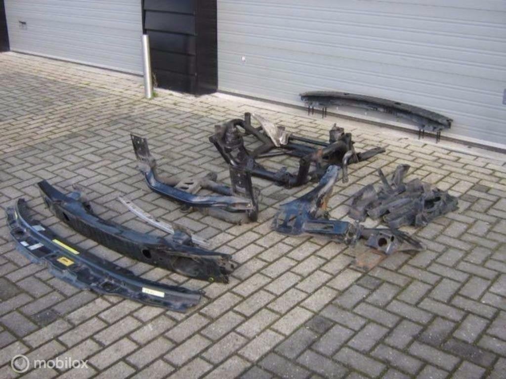 Range Rover L322 Vogue Subframe front bumper balk frame, Land Rover, Ophalen of Verzenden, Gebruikt, Land Rover