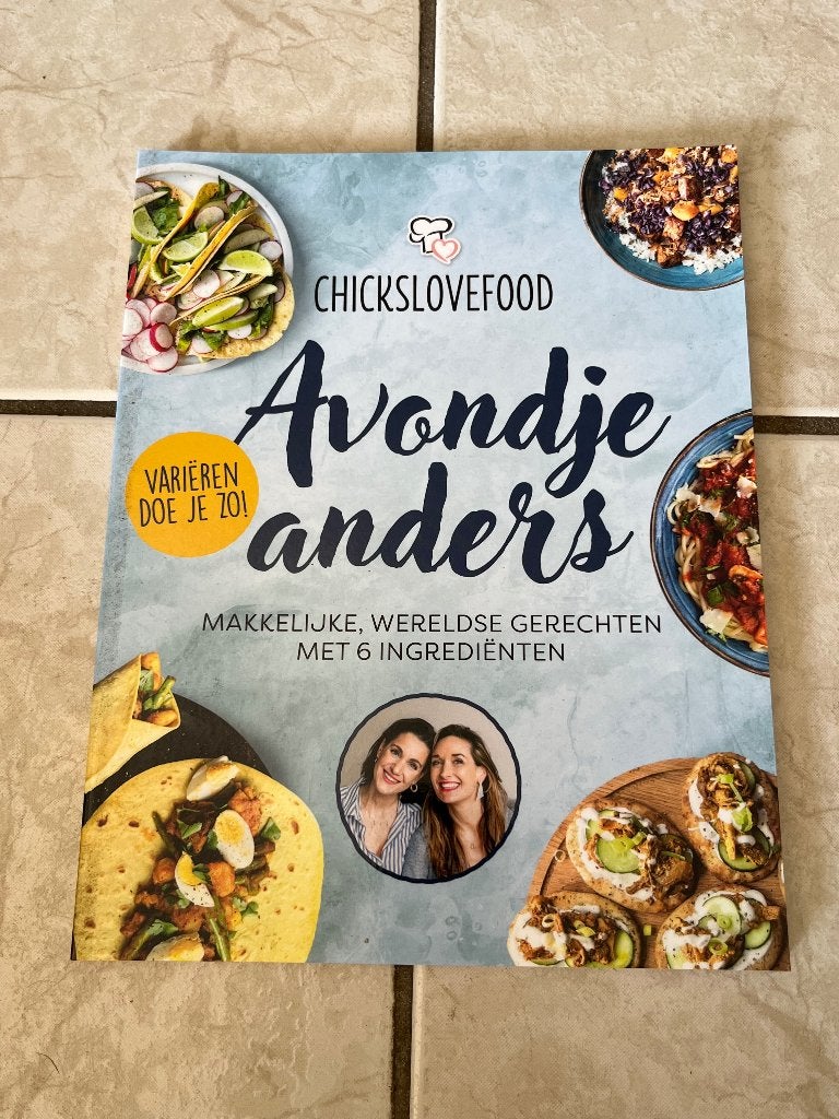 Chickslovefood kookboek Avondje anders, Ophalen of Verzenden, Zo goed als nieuw