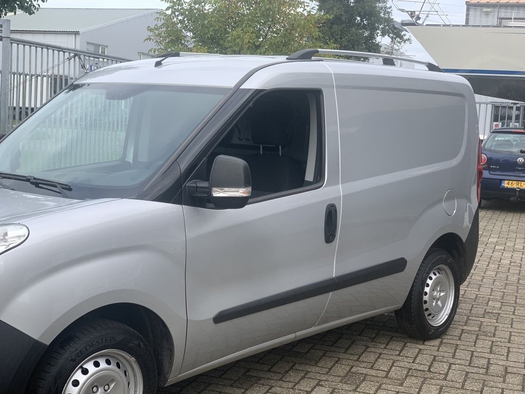 Fiat Doblo Oud Fiat Doblo Nieuw Dakrails aluminium chroom