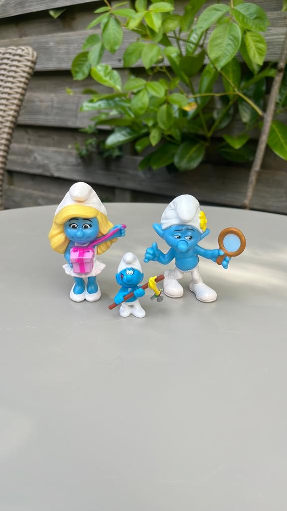Smurfen beeldjes - Smurfin, Smurf met spiegel en kleine Smur, Verzamelen, Ophalen of Verzenden, Zo goed als nieuw, Verschillende Smurfen