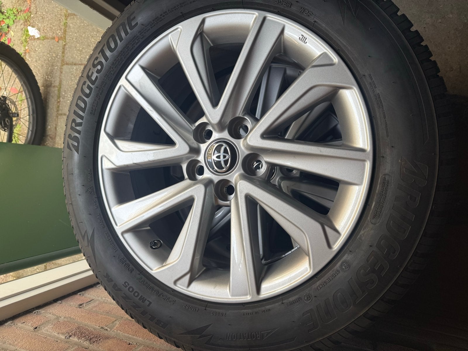 Toyota CHR winterbanden Bridgestone Blizzak met TMPS, Ophalen of Verzenden, Nieuw