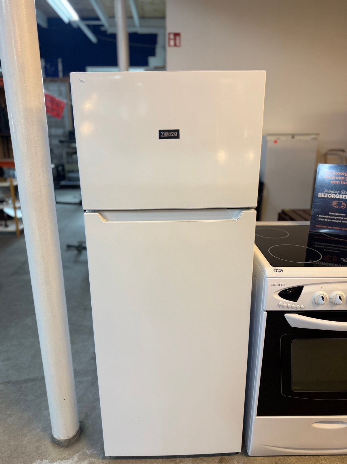 2 koelkasten – Zanussi & Liebherr, 200 liter of meer, Ophalen, Zo goed als nieuw, Zonder vriesvak