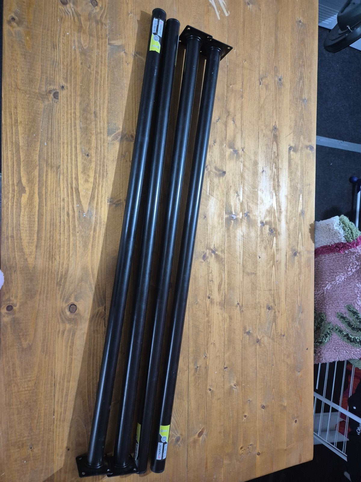 Vier tafelpoten zwart, Ophalen, Tafelpoot, Minder dan 50 cm, Gebruikt