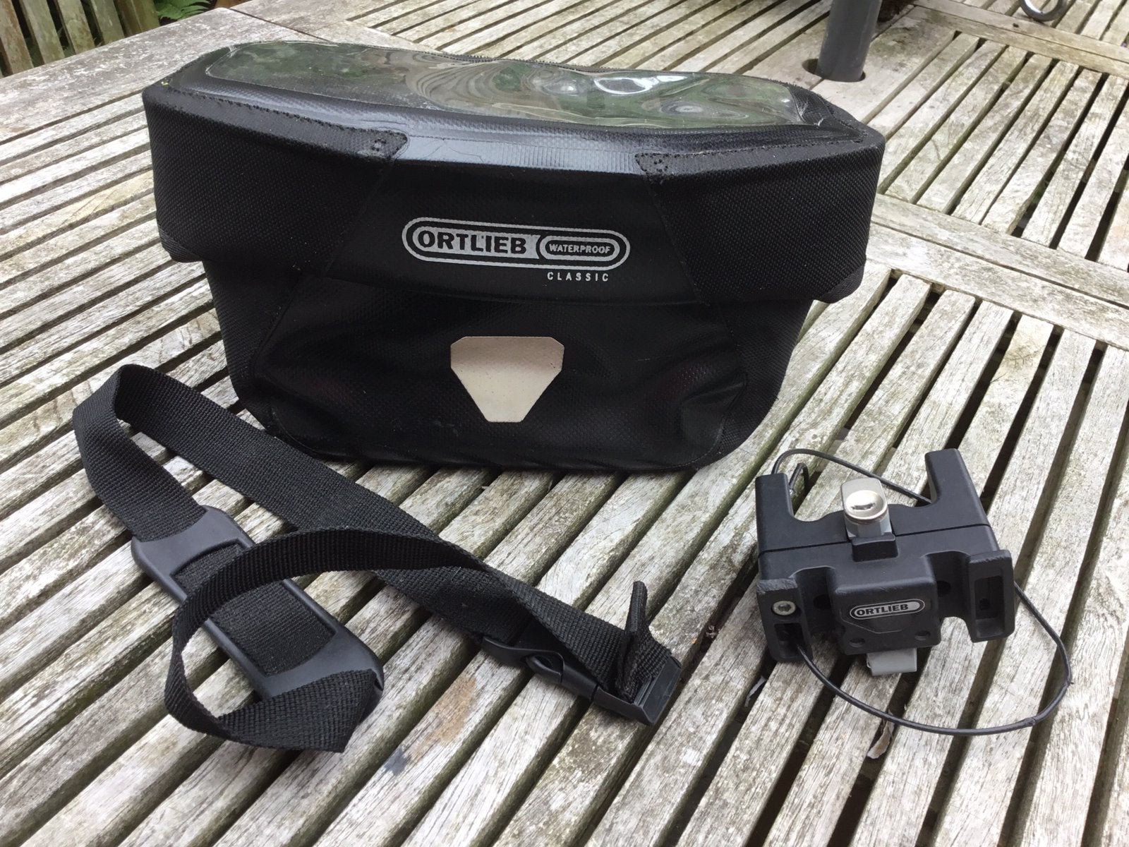 Ortlieb zwarte classic stuurtas+ bevestiginsklem+ draagband, Fietsen en Brommers, Fietsaccessoires | Fietstassen, Ophalen of Verzenden