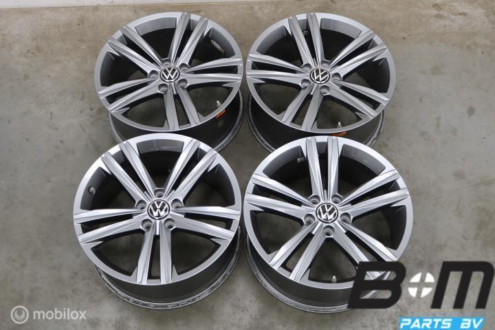 Org. 18 inch Sebring velgen VW Passat - Arteon 3G8601025N, Auto-onderdelen, Banden en Velgen, 18 inch, Gebruikt, Velg(en), Personenwagen