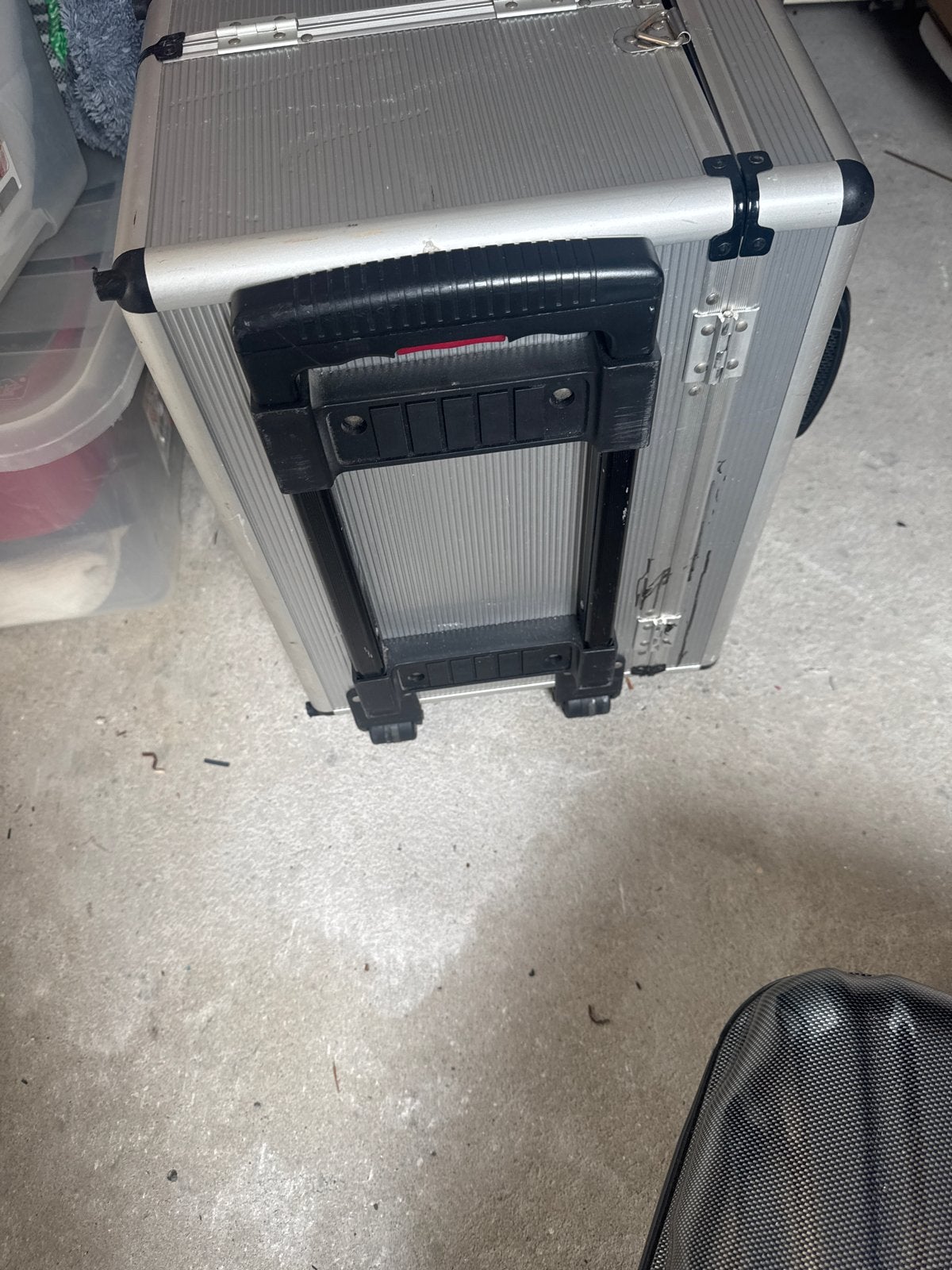 Aluminium make-up koffer op wieltjes, Gebruikt, 50 tot 60 cm, Slot, Ophalen of Verzenden