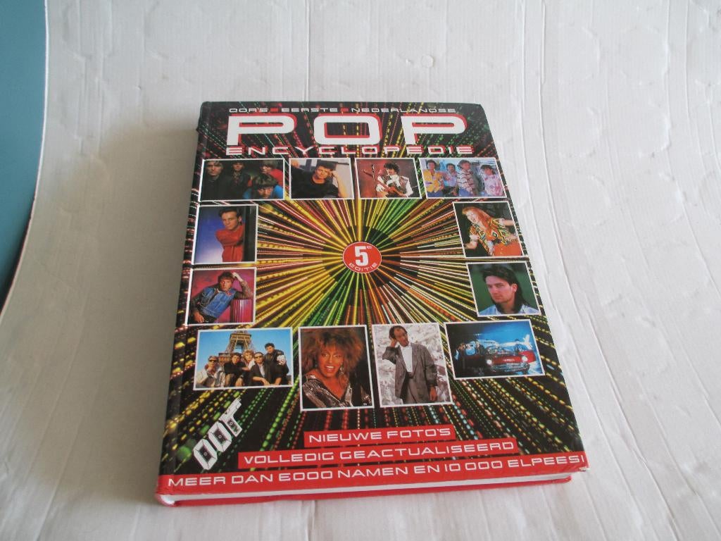 oor's eerste nederlandse pop encyclopedie (1986), Ophalen of Verzenden, Gelezen, Algemeen