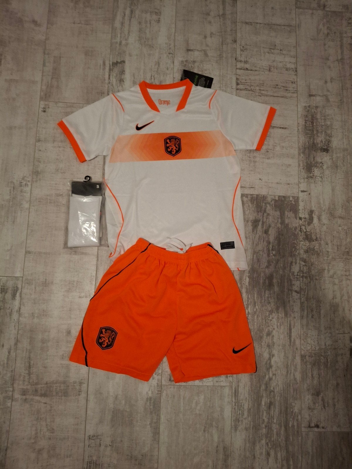 Kinder tenue nederland wk 2026 maat 122/128, Maat XS of kleiner, Ophalen of Verzenden, Nieuw, Trainingspak