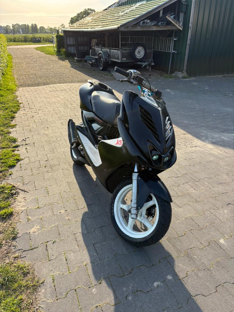 Aerox 70cc stage 6, Fietsen en Brommers, Scooters | Yamaha, Ophalen of Verzenden, Zo goed als nieuw, Tweetakt, Aerox
