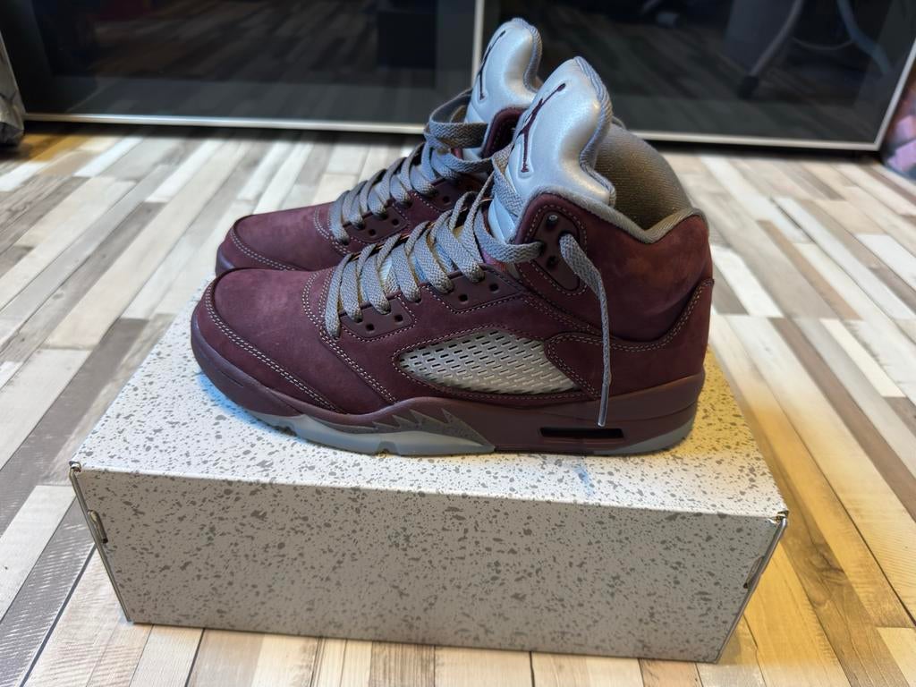 Jordan 5 Burgundy, Kleding | Heren, Schoenen, Ophalen of Verzenden, Zo goed als nieuw, Overige kleuren, Sneakers of Gympen