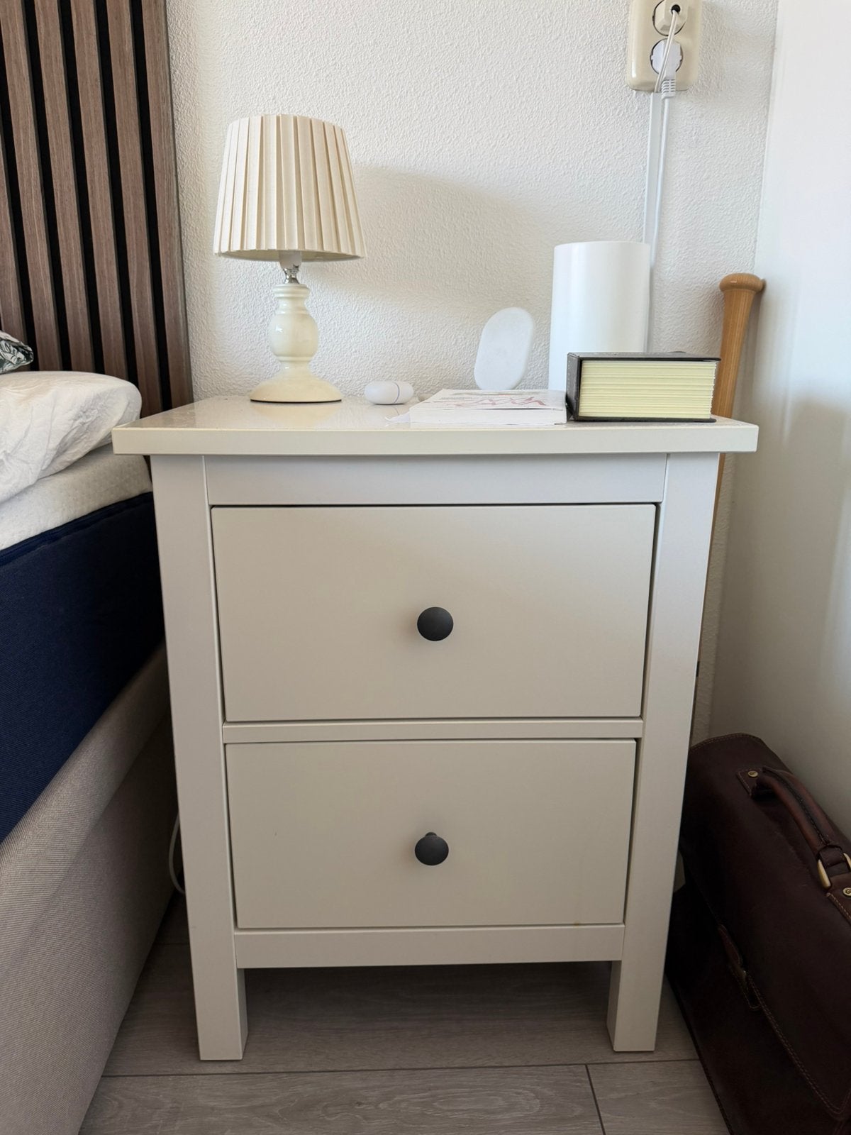 2 nachtkastjes van Hemnes, Ophalen, Gebruikt, Minder dan 45 cm