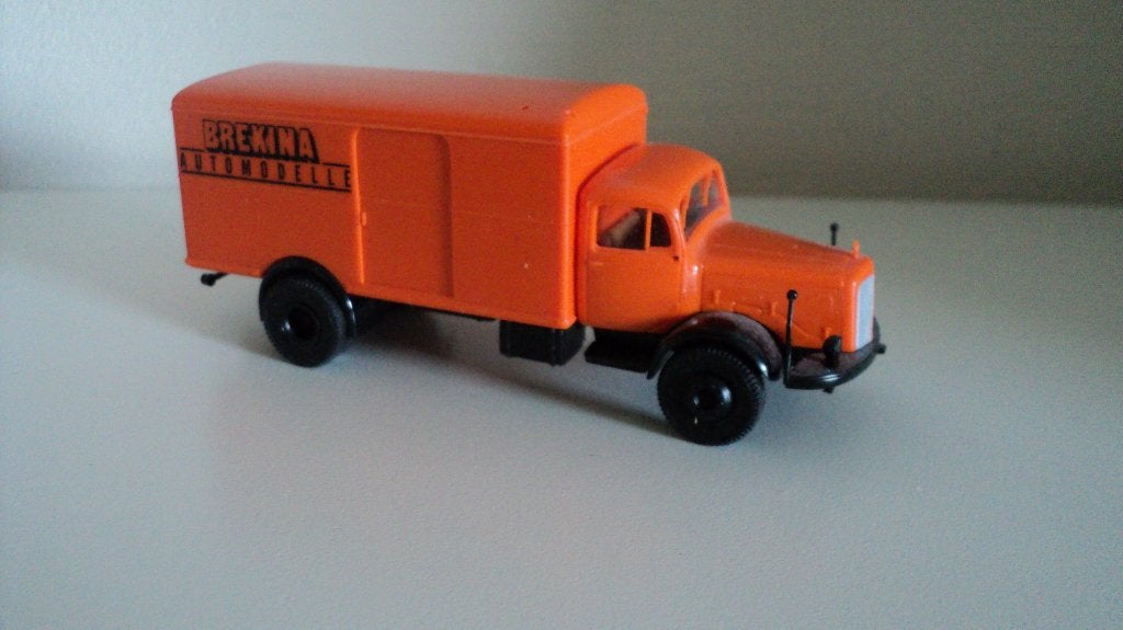 brekina, Hobby en Vrije tijd, Modelauto's | 1:87, Ophalen of Verzenden, Nieuw, Bus of Vrachtwagen, Brekina