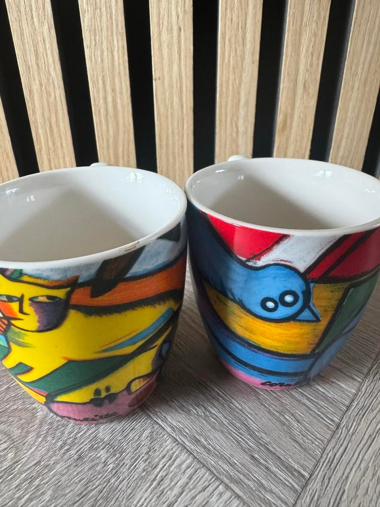 2 Corneille bekers klein formaat, Verzenden