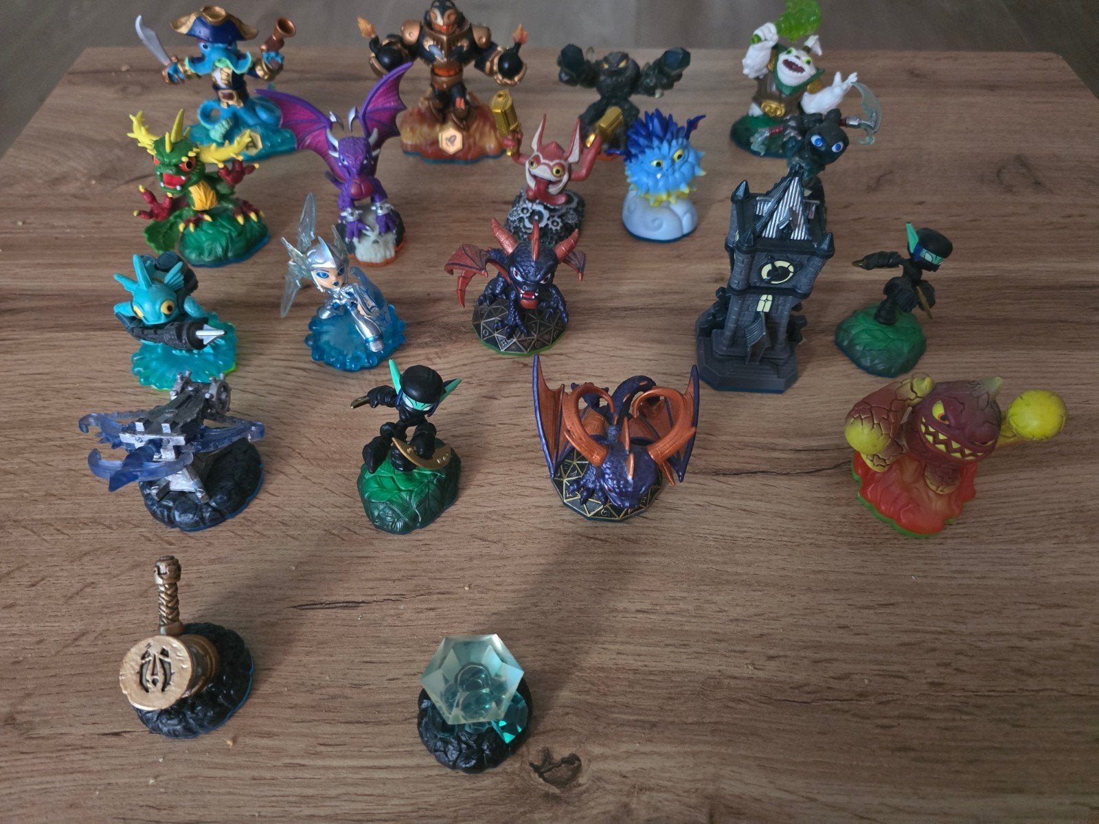 Grote collectie Skylanders figuren - Diverse series, Ophalen of Verzenden, Gebruikt
