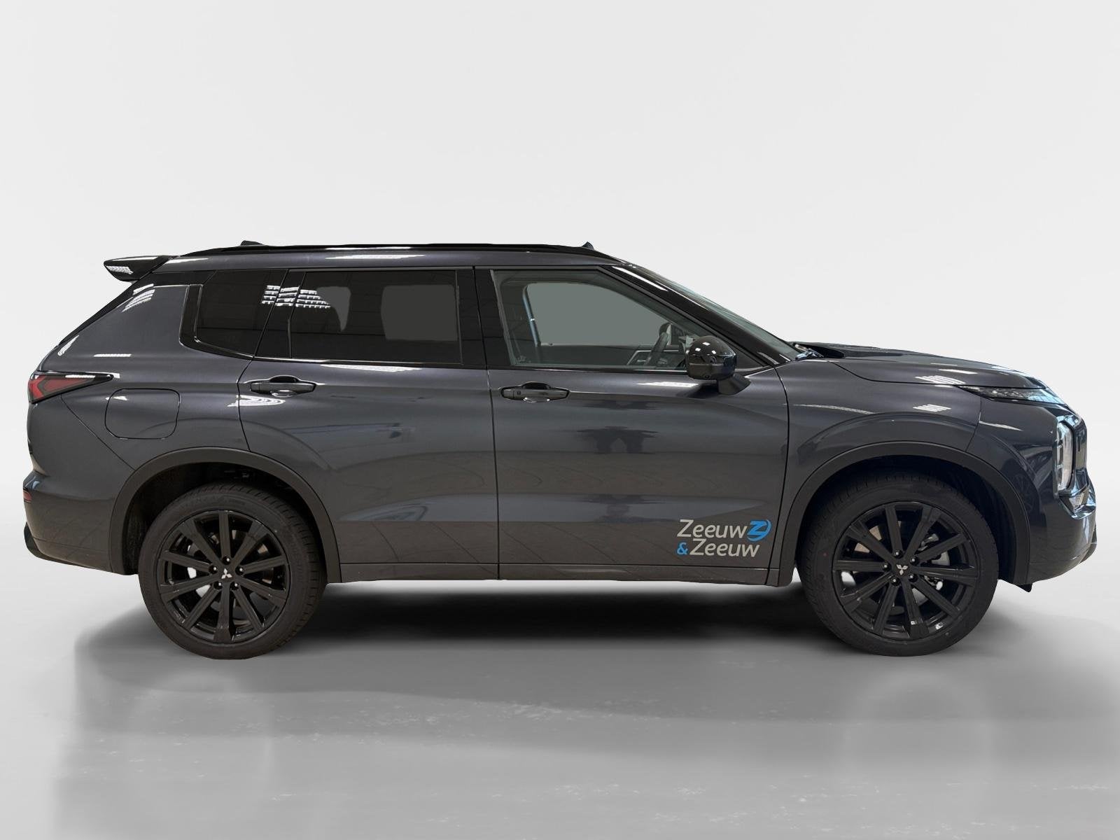 Mitsubishi Outlander 2.4 PHEV | BLACKLINE | 20'' BLACK | PAN, Automaat, 2095 kg, Outlander, Euro 6