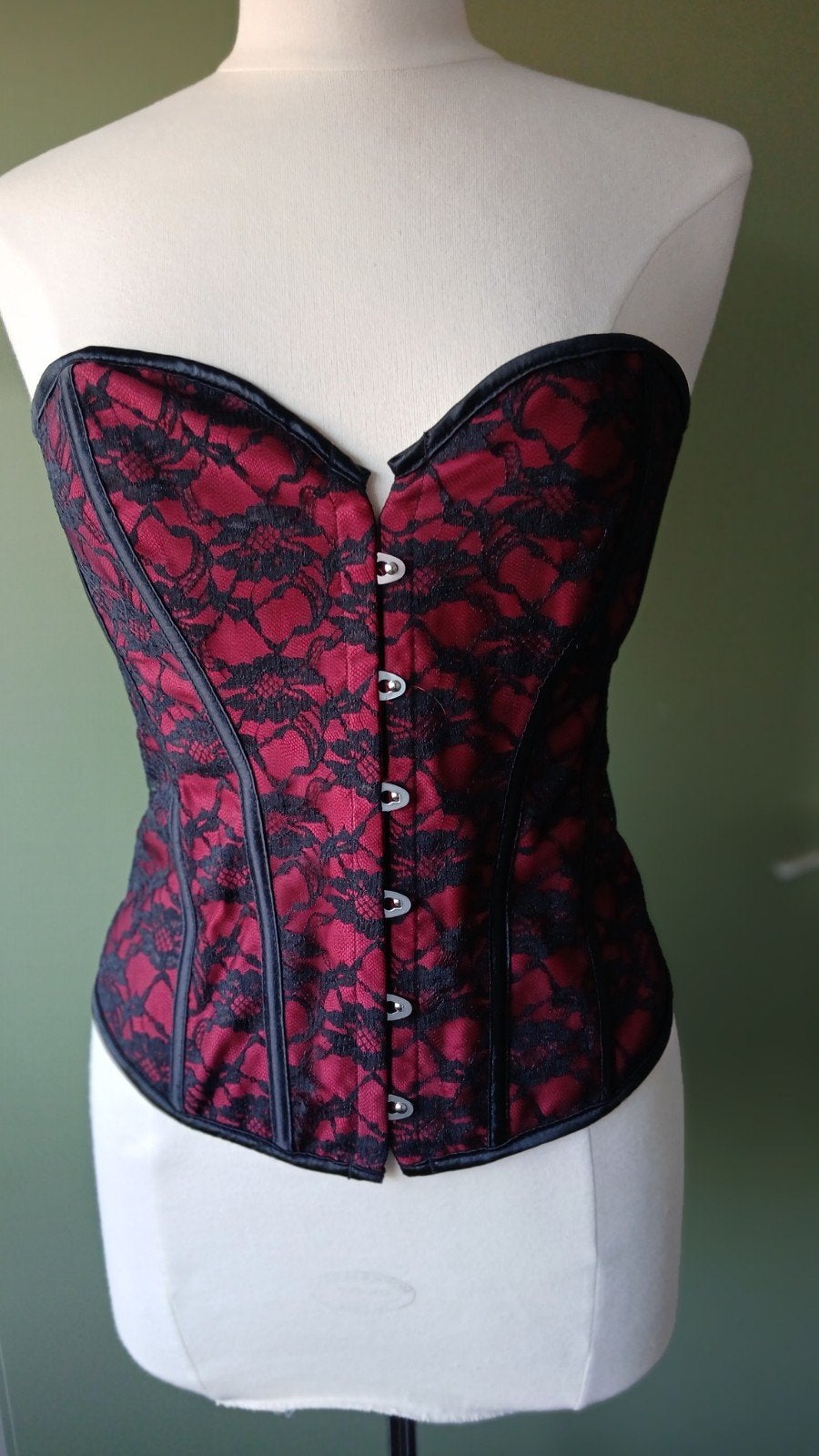 Korset, Ophalen of Verzenden, Rood, Body of Korset