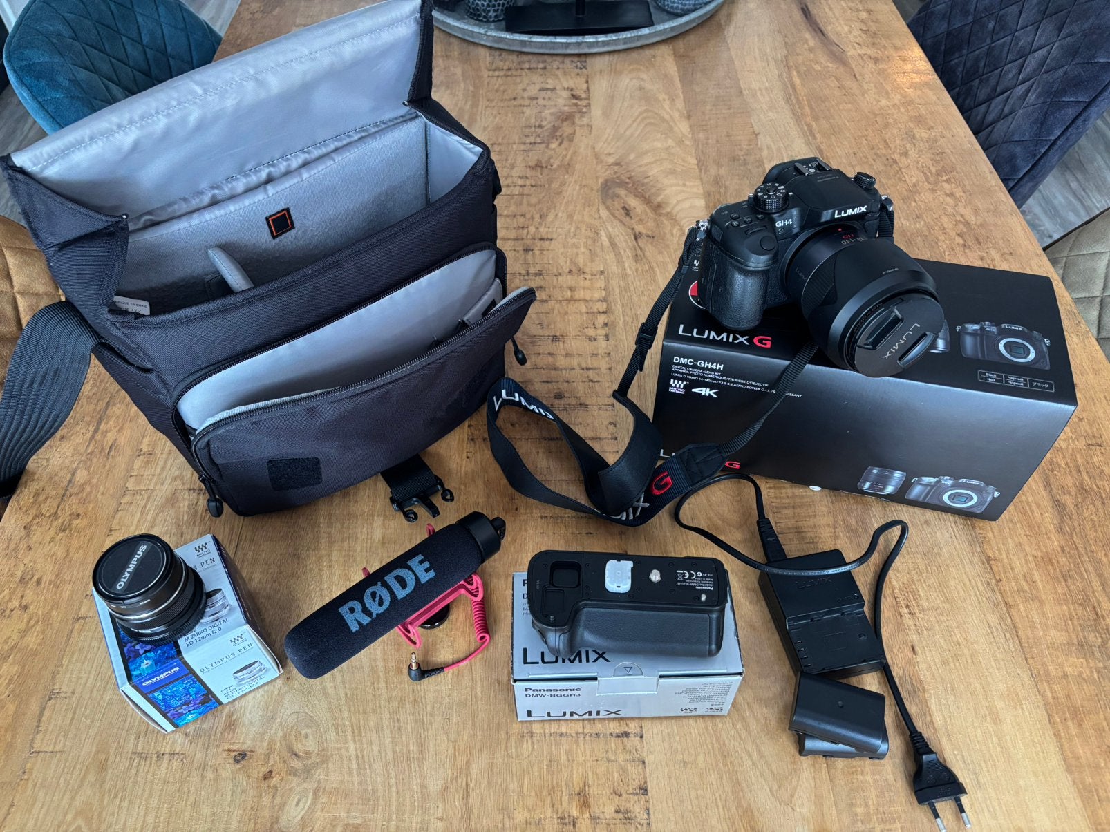 Panasonic GH4 met extra’s, Ophalen, Panasonic, Zo goed als nieuw, Lensdop