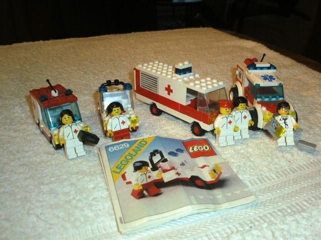 Vintage Lego sets brandweer en ambulance, Gebruikt, Compleet, Lego, Ophalen of Verzenden