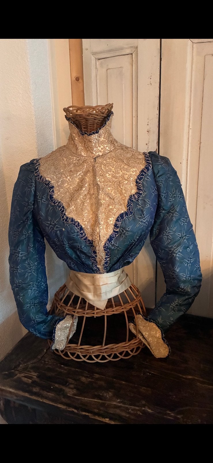 Antieke bodice, Antiek en Kunst, Ophalen of Verzenden