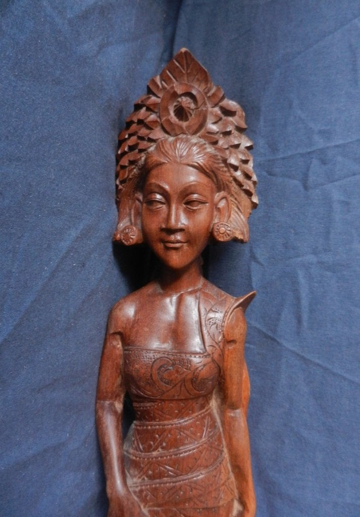 Houten sculptuur Staande vrouw met tooi Bali Indonesie h51,3, Handgemaakt, Beeld, Hout, Bruin
