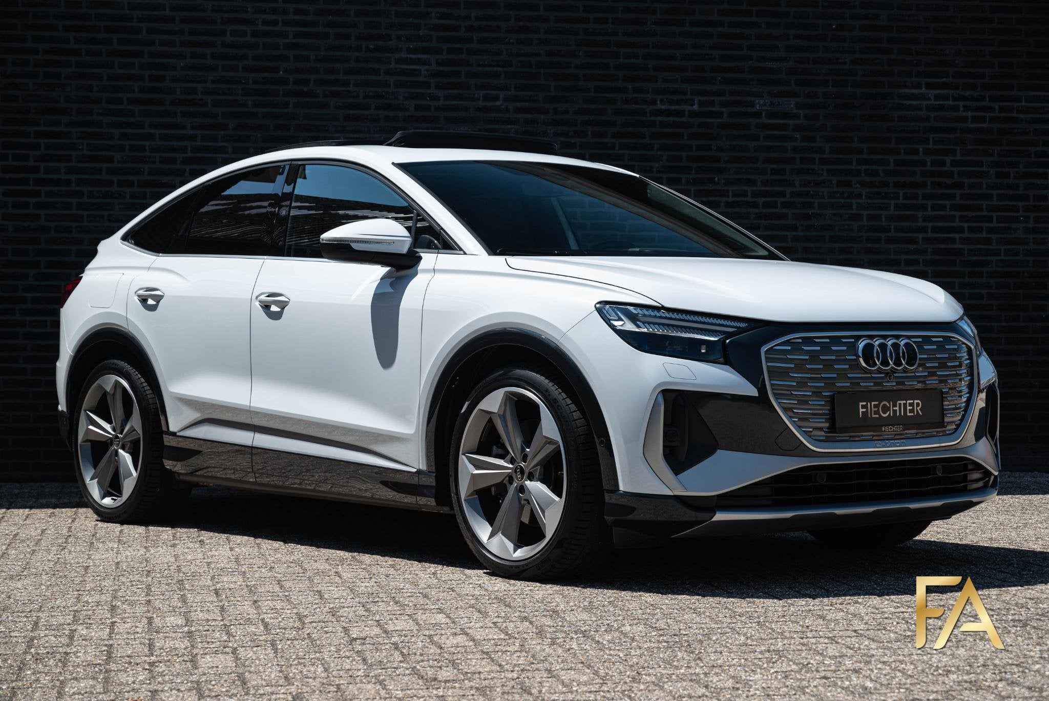 Audi Q4 Sportback e-tron 50 quattro S Line 77 kWh, Automaat, Gebruikt, Zwart, Wit