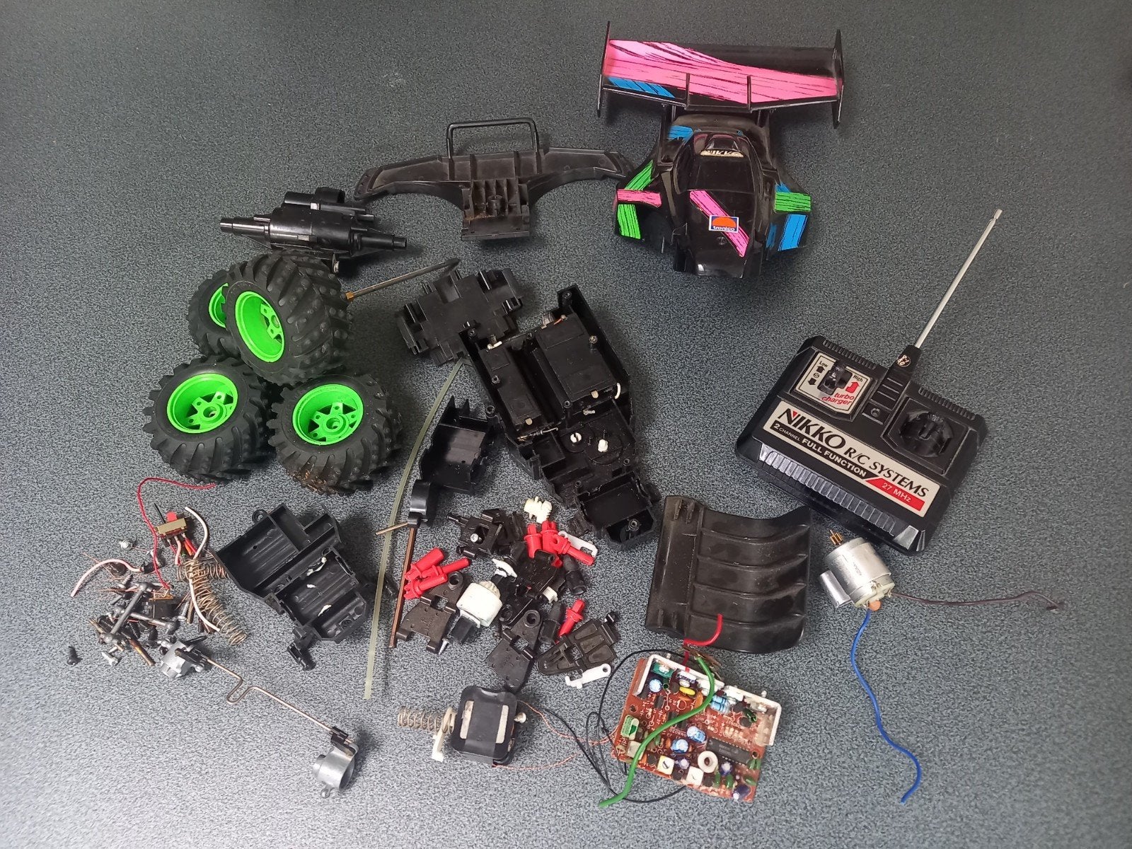 Onderdelen RC auto Nikko, Ophalen of Verzenden, Gebruikt, Onderdeel