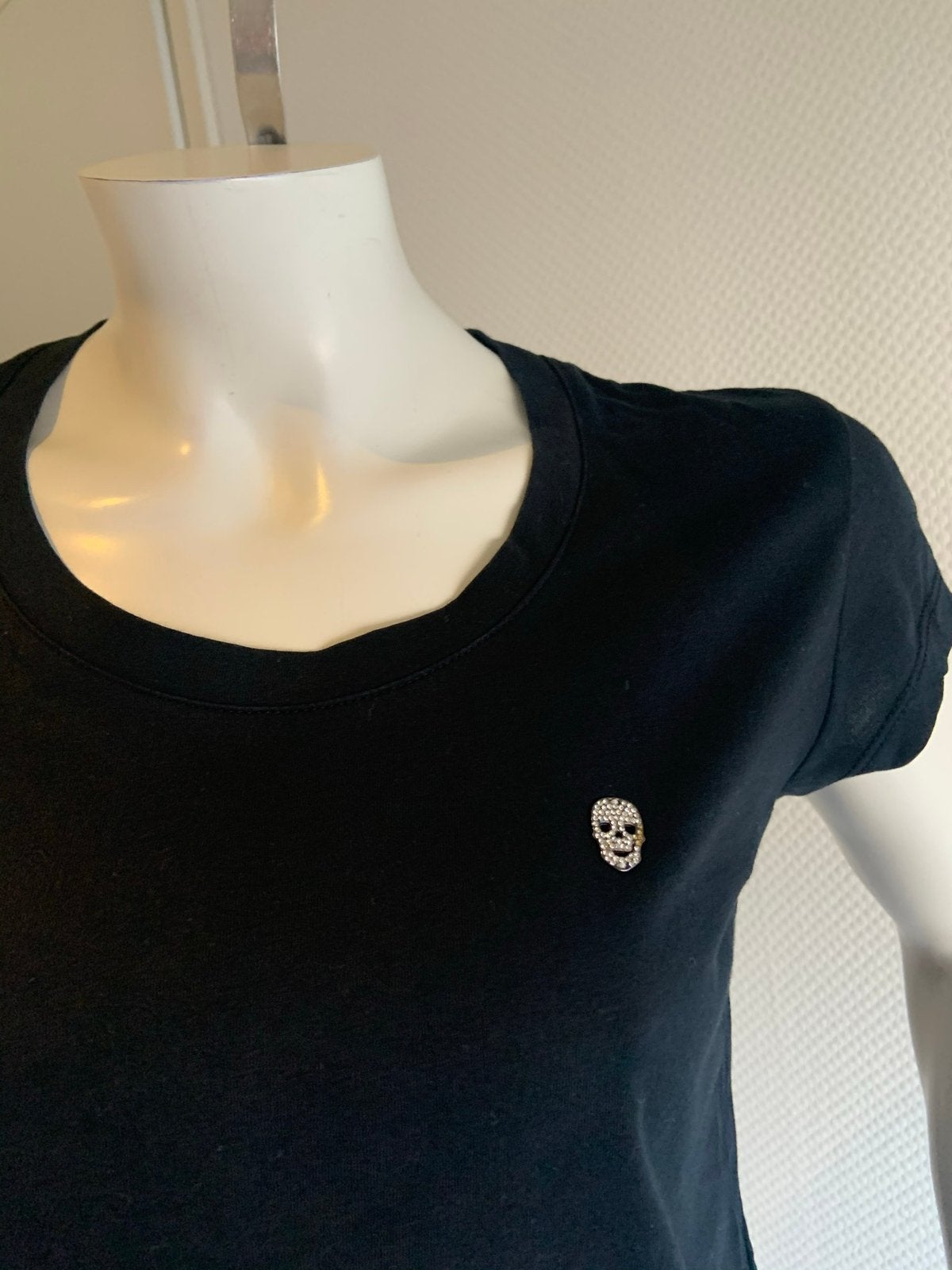 Philipp plein shirt met kleine doodskop met steentjes maat s, Zwart, Ophalen of Verzenden, Zo goed als nieuw, Korte mouw