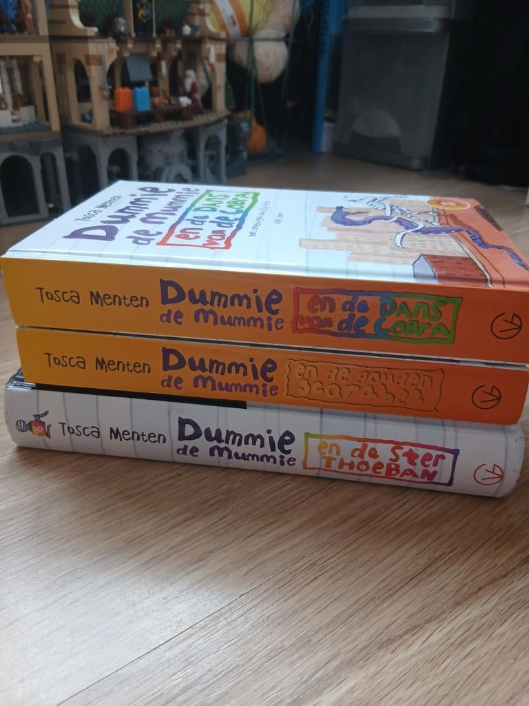Dummie de Mummie boekenreeks - Tosca Menten, Ophalen, Zo goed als nieuw, Tosca Menten, Fictie