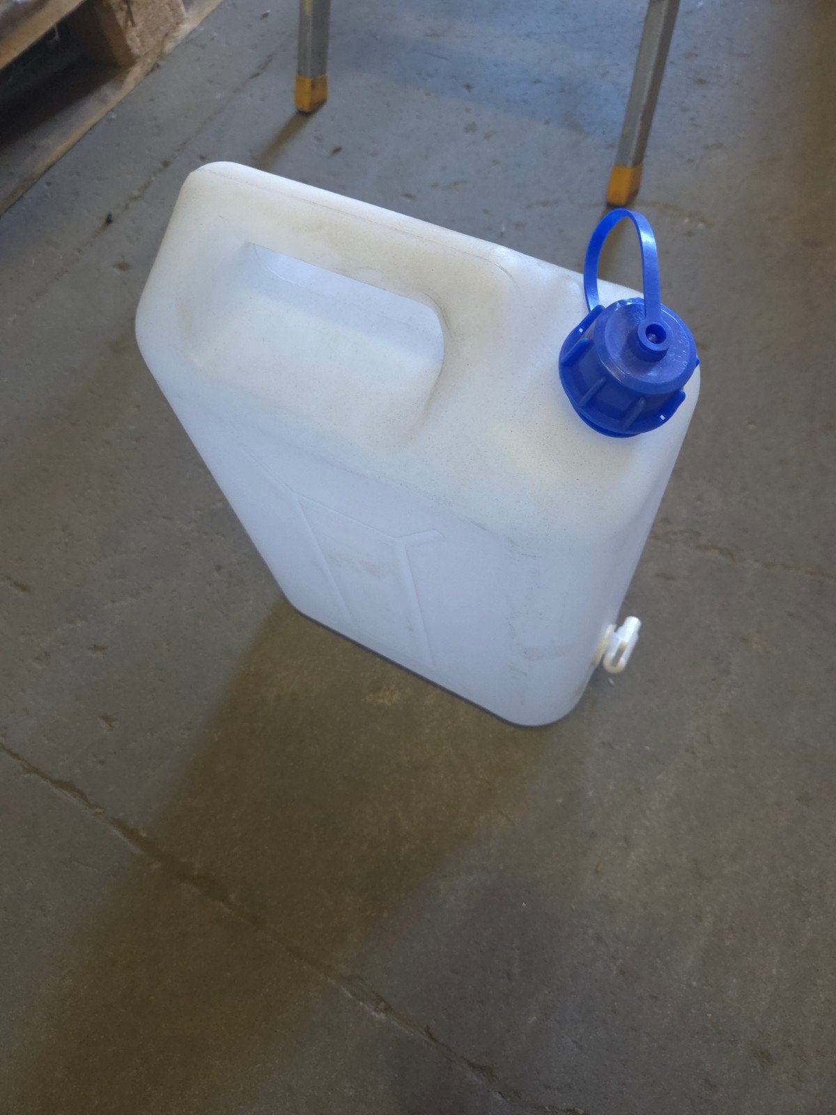 Waterjerrycan 10 liter met kraan nieuw., Ophalen of Verzenden, Nieuw