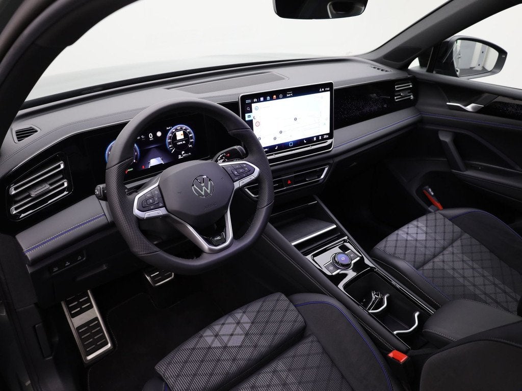 Volkswagen Tiguan 1.5 eTSI R-Line Business | Trekhaak wegkl., Auto's, Volkswagen, 12 maanden, Euro 6, 4 cilinders, Leder en Stof