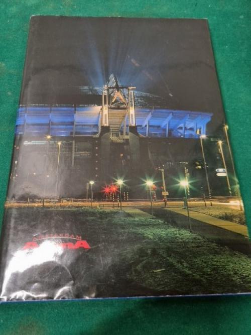 boek amsterdam arena, Ophalen of Verzenden
