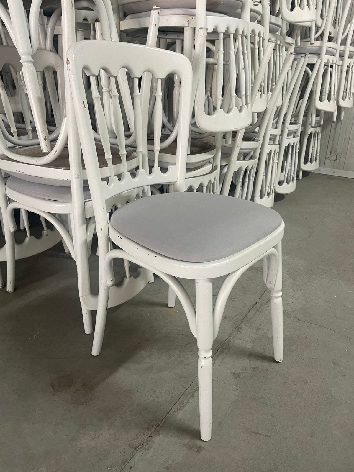 150x Selection Norm Trouw Stoelen, Gebruikt, Ophalen of Verzenden, X, X