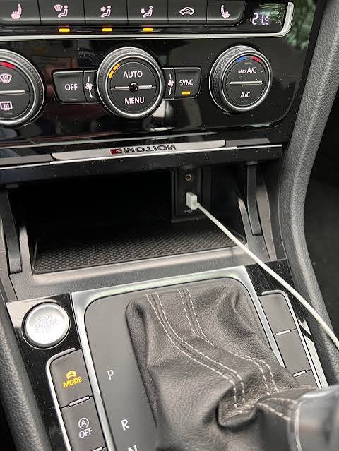 VAG Infotainment Upgrade MIB2 Retrofit OEM CarPlay Upgrade, Auto diversen, Specialist, Carplay Center Haaglanden, Ophalen of Verzenden