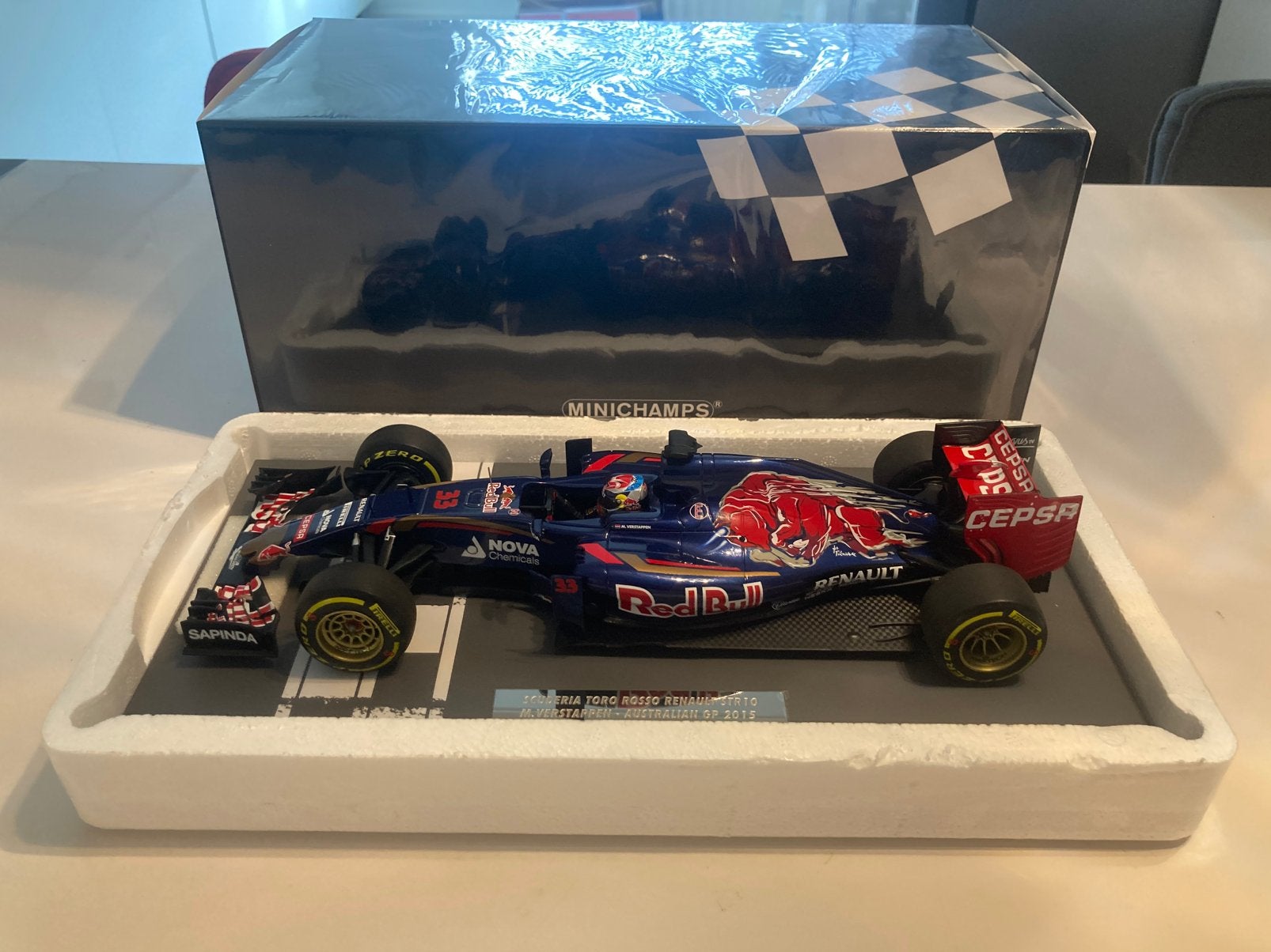 Max Verstappen scuderia toro rosso str10 australian gp 2015, Ophalen of Verzenden, Nieuw, Formule 1