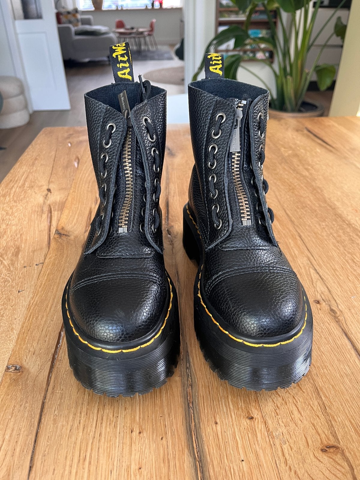 Dr. Martens Sinclair black - Zo goed als nieuw, Kleding | Dames, Ophalen of Verzenden, Zo goed als nieuw, Zwart, Lage of Enkellaarzen