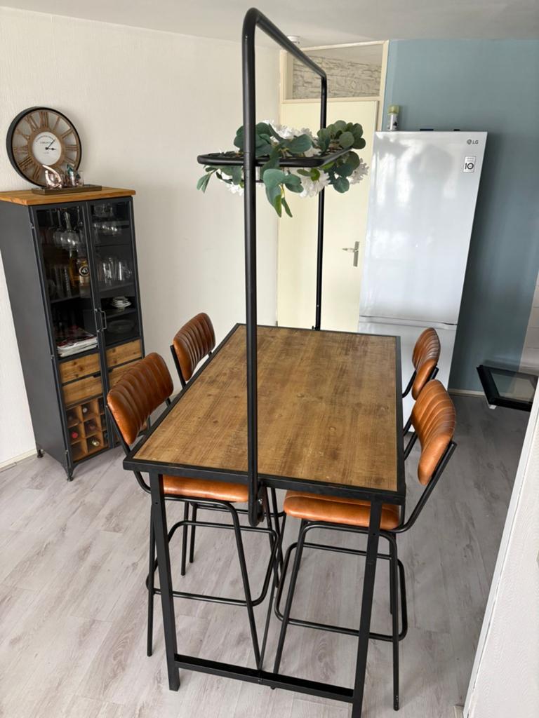 Hoge tafel / Bartafel industrieel, Ophalen, Zo goed als nieuw