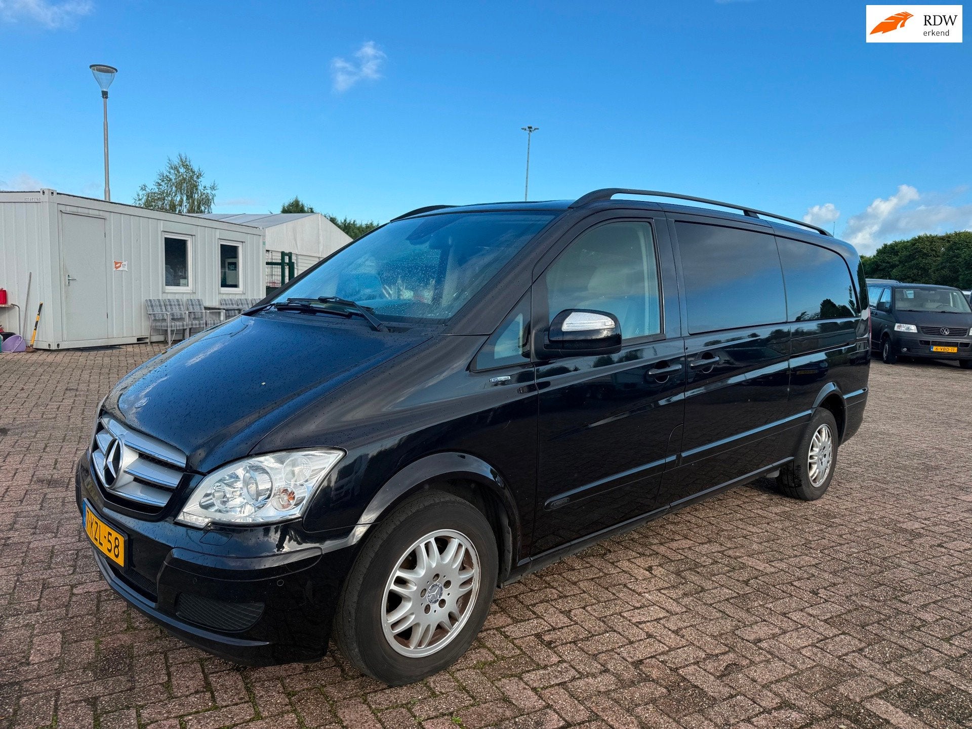 Mercedes-Benz Viano 3.0 CDI Ambiente Edition Extra LangAutom, Auto's, Automaat, Achterwielaandrijving, Gebruikt, 8 stoelen