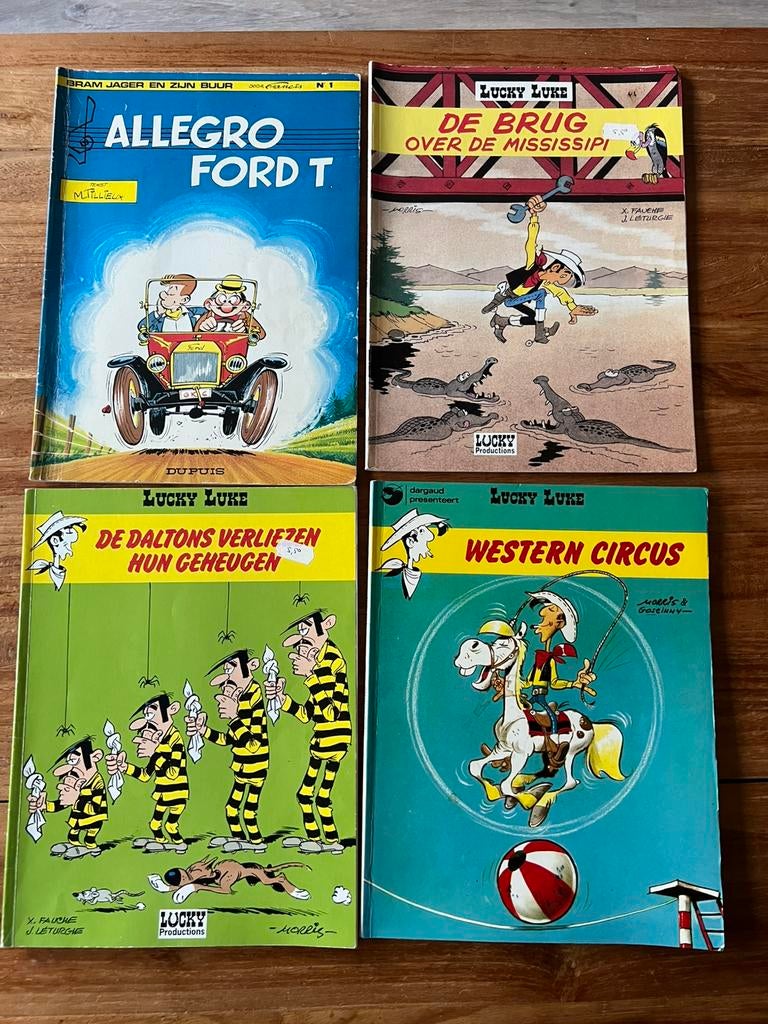 4 stripboeken: Lucky Luke en Bram Jager, Boeken, Meerdere stripboeken, Ophalen of Verzenden, Gelezen