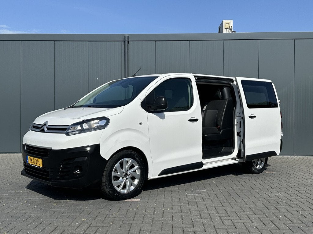 Citroën Jumpy 2.0 BlueHDI 180 PK / AUTOMAAT / L3H1 / DUBBEL, Auto's, Bestelauto's, Gebruikt, Euro 6, 4 cilinders, Wit