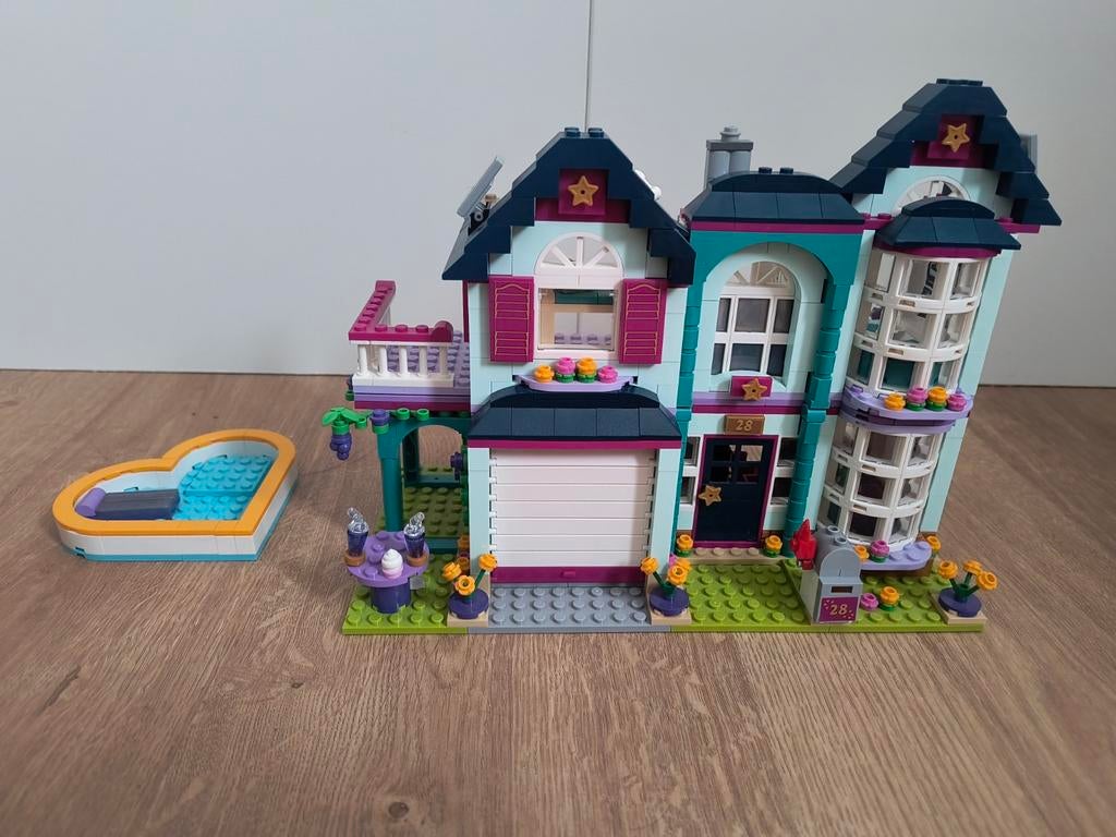LEGO Friends Andrea's Familiehuis (compleet op 1 popje na), Ophalen of Verzenden, Zo goed als nieuw, Overige merken
