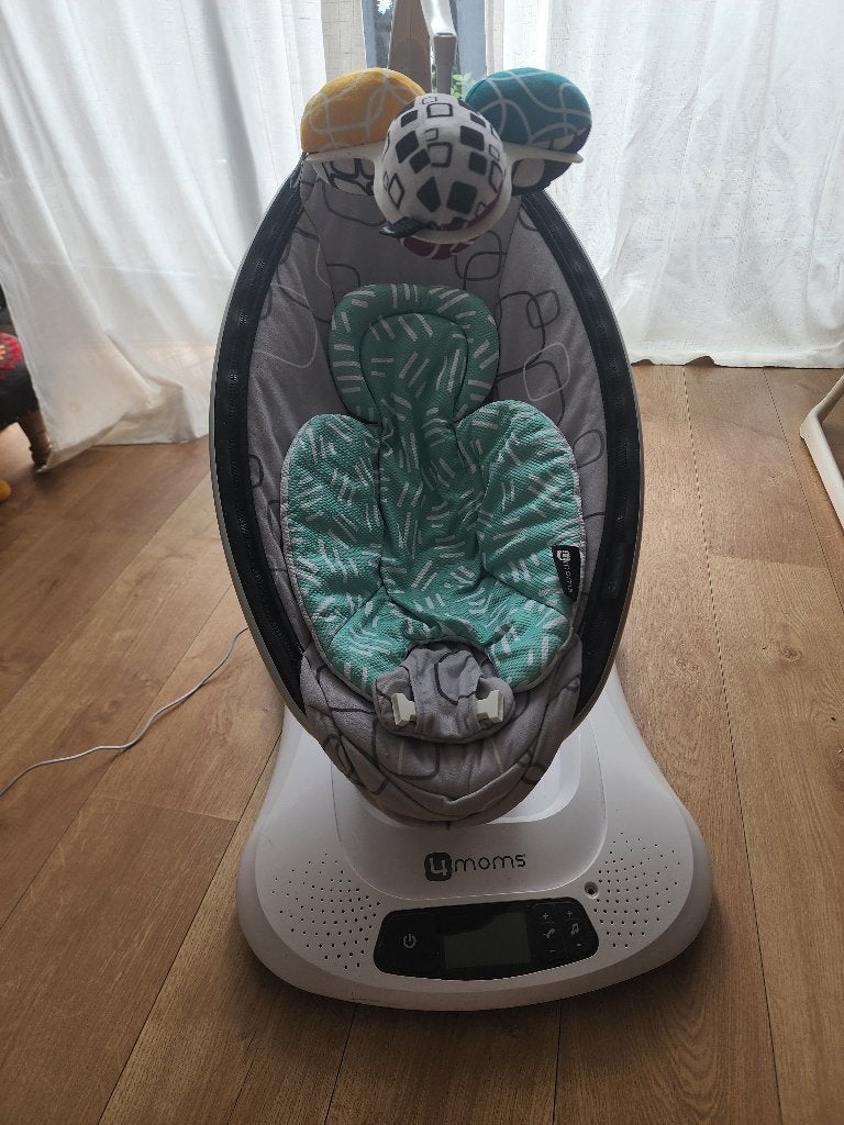 4moms mamaRoo 4 Bluetooth Baby Swing, Kinderen en Baby's, Ophalen, Zo goed als nieuw, Wipstoel, Met gordel(s) of riempje(s)